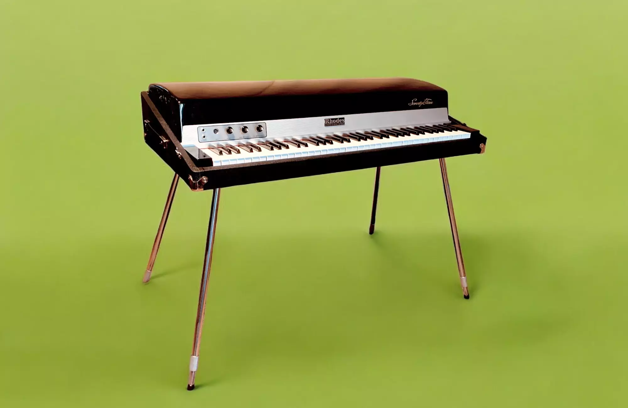 rhodes-black-pearl-left